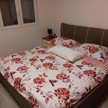 Nika Villa Bilice Eksteriør bilde